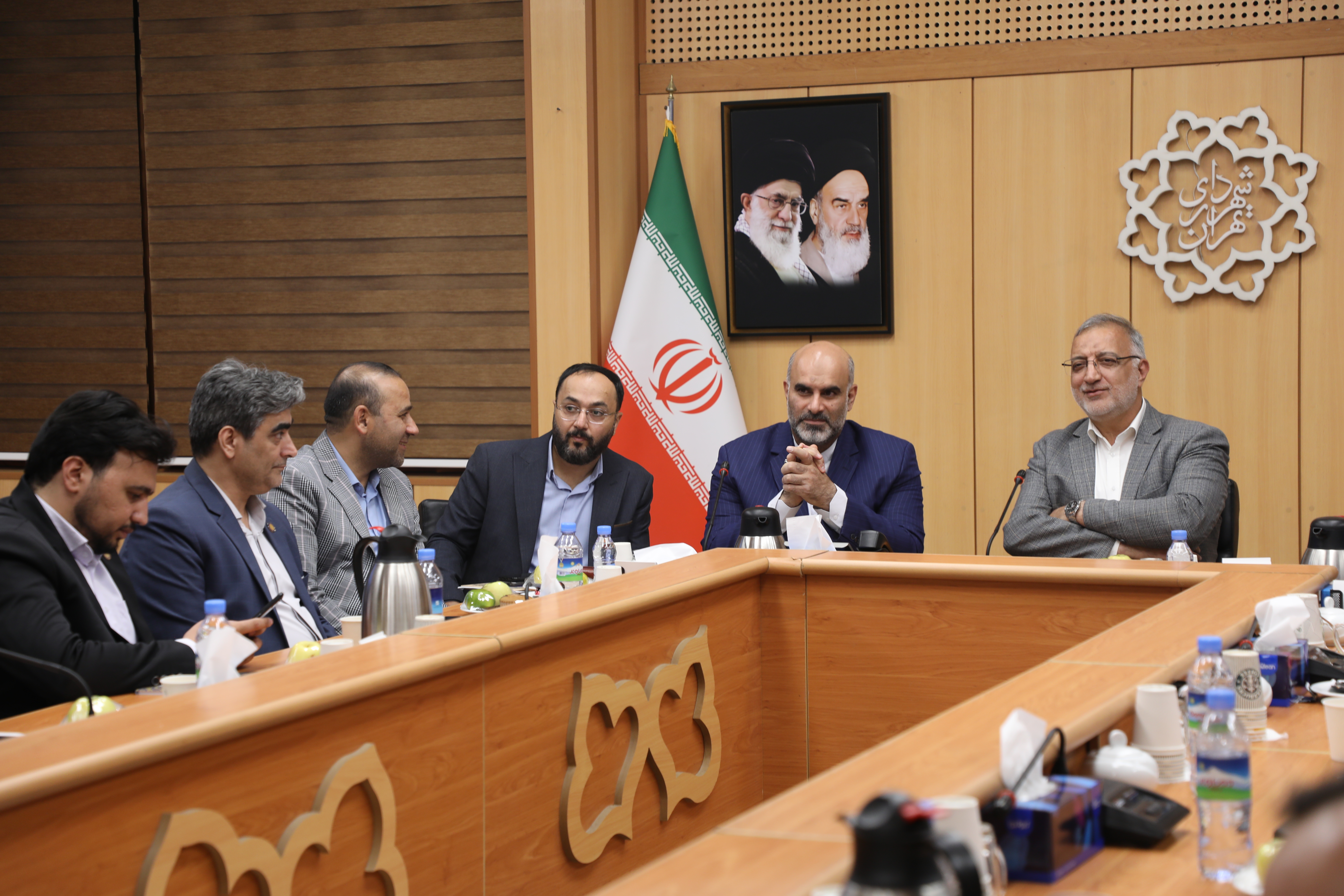 شهردار تهران از تدوین بسته خدمات رفاهی و معیشتی ویژه پرستاران خبر داد